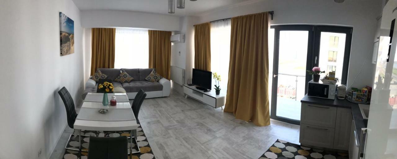 Sea Breeze Apartments Mamaia Nord De Silva Exterior photo